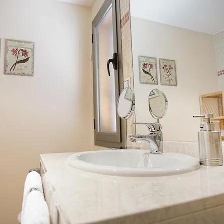 Villa Caleta Beach&golf