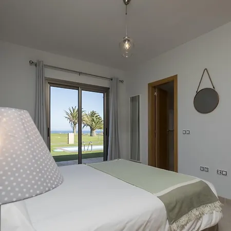 Caleta Beach & Golf 빌라 *