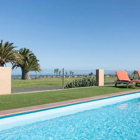 Caleta Beach & Golf 빌라 *