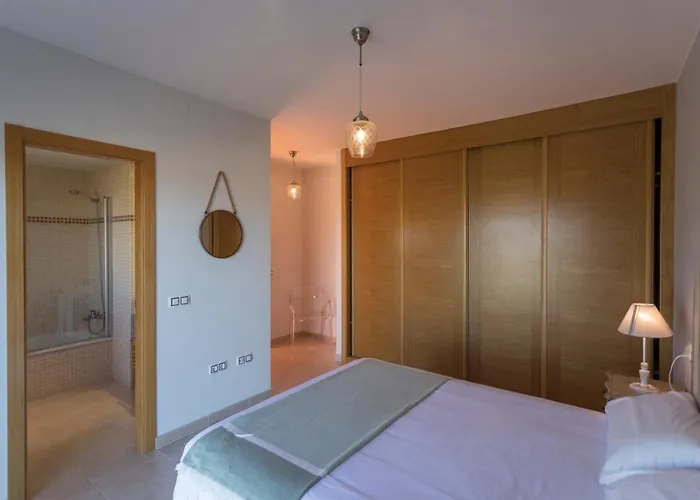 Caleta Beach & Golf Vila *