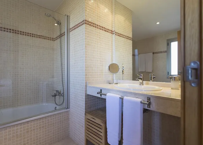 فيلة Caleta Beach & Golf *